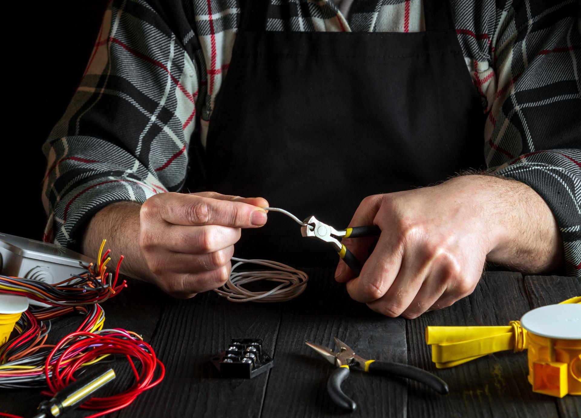 Prepare for your Maine Master Electrician Exam with over 400 questions!